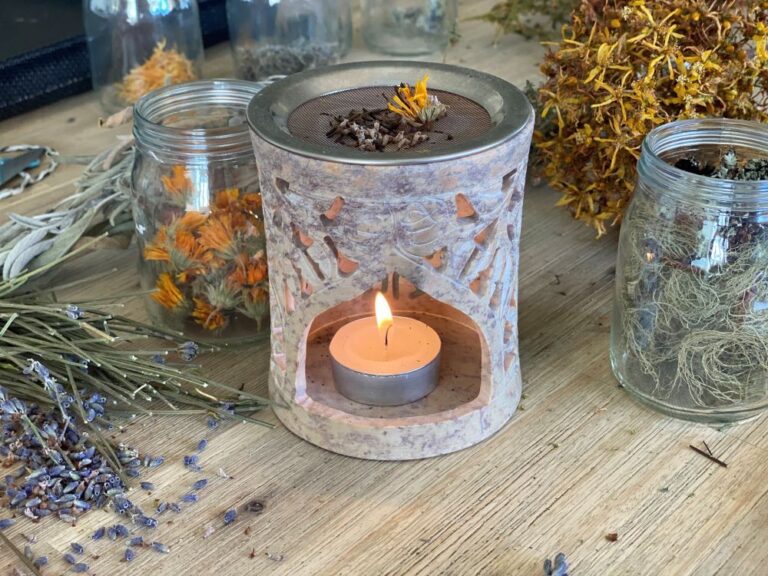 RÄUCHERN IN DEN RAUHNÄCHTEN